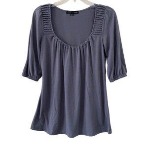 CIRCLES & CYCLES Gray Scoop Neck 3/4 Sleeve Top